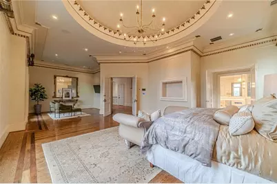 8330 Jett Ferry Road, Sandy Springs, GA 30350 - Photo 35