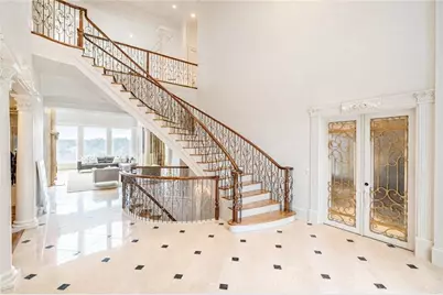 8330 Jett Ferry Road, Sandy Springs, GA 30350 - Photo 7