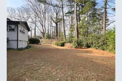 3158 Shabromat Way, Atlanta, GA 30341 - Photo 9