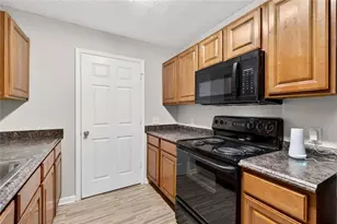 2104 Fairington Club Dr, Lithonia, GA 30038 - Photo 11