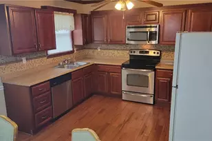 747 Dixon Rd, Jonesboro, GA 30238 - Photo 3