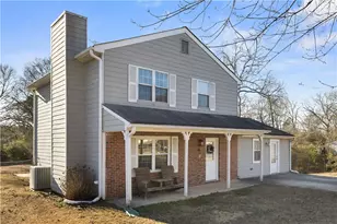 284 Oak Ridge, Auburn, GA 30011 - Photo 1