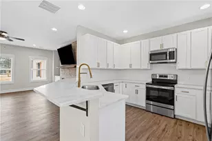 1816 Oak Spring St, Statham, GA 30666 - Photo 13