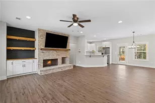 1816 Oak Spring St, Statham, GA 30666 - Photo 5