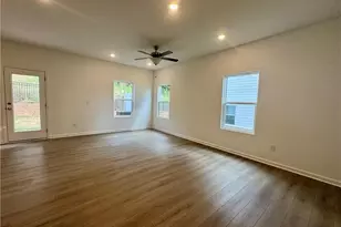 5305 Frontier Ct Dr, Flowery Branch, GA 30542 - Photo 3