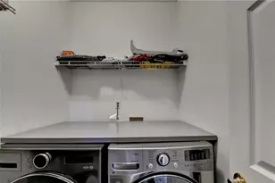 3925 Suwanee Bend Dr, Suwanee, GA 30024 - Photo 71