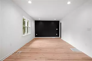 2327 El Paso Rd SW, Atlanta, GA 30331 - Photo 7