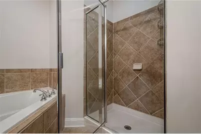 1949 Sterling Oaks Circle NE #13, Atlanta, GA 30319 - Photo 11