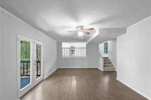 3924 Chimney Ridge Ct, Ellenwood, GA 30294 - Photo 9