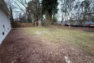 2996 Laguna Dr, Decatur, GA 30032 - Photo 17