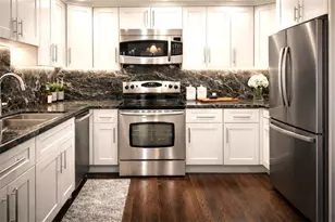 932 Granite Springs Ln, Stone Mountain, GA 30083 - Photo 7