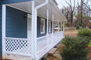 932 Granite Springs Ln, Stone Mountain, GA 30083 - Photo 5