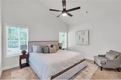 623 Hamilton E Holmes Drive NW, Atlanta, GA 30318 - Photo 19