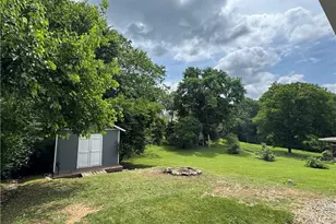 3905 Hunt Dr, Gainesville, GA 30507 - Photo 3