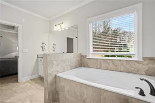 1835 Hidden Creek Dr, Hoschton, GA 30548 - Photo 15