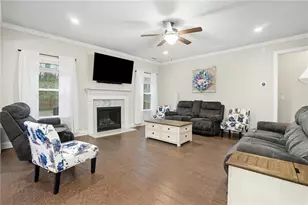 1835 Hidden Creek Dr, Hoschton, GA 30548 - Photo 5