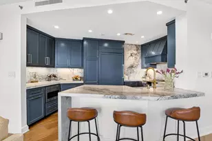 700 Park Regency Pl NE, Atlanta, GA 30326 - Photo 13