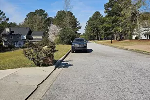 8425 Falling Rocks Way, Lithonia, GA 30058 - Photo 31