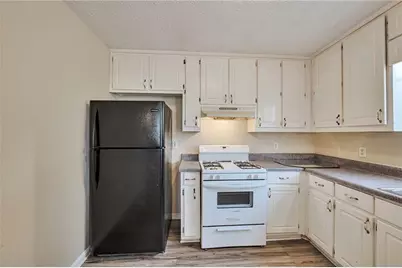 8239 Valley Bluff, Riverdale, GA 30274 - Photo 15