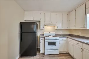 8239 Valley Bluff, Riverdale, GA 30274 - Photo 15