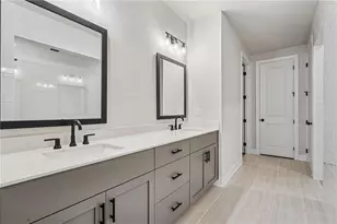 551 Pearl St, Cumming, GA 30040 - Photo 15