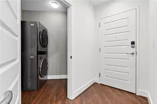 1080 Peachtree St NE, Atlanta, GA 30309 - Photo 11