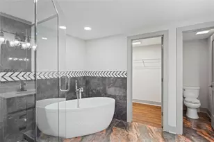 664 Florence Pl NW, Atlanta, GA 30318 - Photo 19