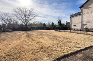 110 Via Roma, Woodstock, GA 30188 - Photo 39