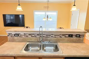 4319 Shamrock Dr, South Fulton, GA 30349 - Photo 9