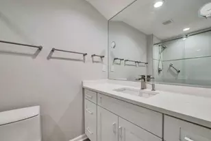 1074 Peachtree Walk NE, Atlanta, GA 30309 - Photo 15