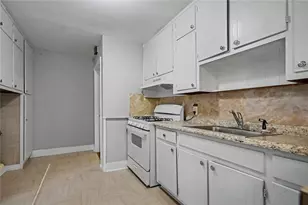 725 Matilda Pl NW, Atlanta, GA 30318 - Photo 11