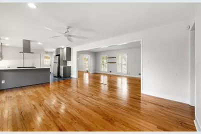 161 Deerwood Circle, Smyrna, GA 30082 - Photo 9