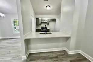 723 Inland Way, Lilburn, GA 30047 - Photo 5