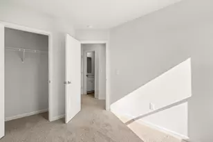 6736 Leigh St, Flowery Branch, GA 30542 - Photo 19