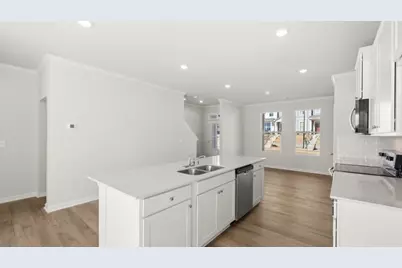 6736 Leigh Street, Flowery Branch, GA 30542 - Photo 7