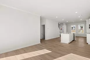 6736 Leigh St, Flowery Branch, GA 30542 - Photo 9