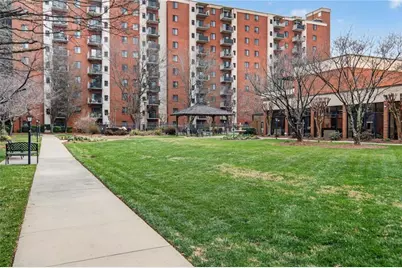 300 Johnson Ferry Road NE #B304, Atlanta, GA 30328 - Photo 17