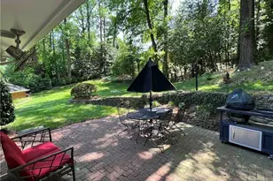 42 Pine Lake Dr, Sandy Springs, GA 30327 - Photo 33