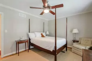 42 Pine Lake Dr, Sandy Springs, GA 30327 - Photo 23