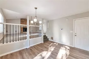 1012 Mainstreet Lake Dr, Stone Mountain, GA 30088 - Photo 13