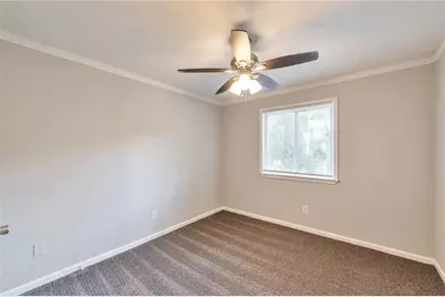 1012 Mainstreet Lake Drive, Stone Mountain, GA 30088 - Photo 17