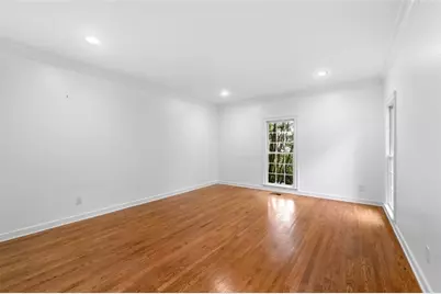 8705 River Bluff Lane, Roswell, GA 30076 - Photo 11