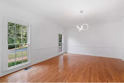 8705 River Bluff Lane, Roswell, GA 30076 - Photo 13