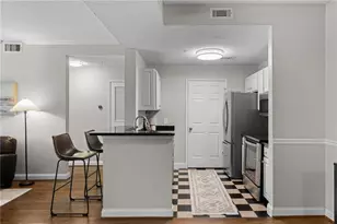 1074 Peachtree Walk NE, Atlanta, GA 30309 - Photo 5