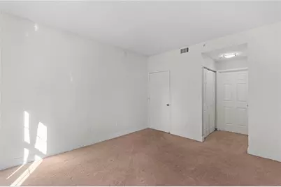 1074 Peachtree Walk NE #B301, Atlanta, GA 30309 - Photo 19
