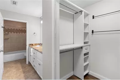 1074 Peachtree Walk NE #B301, Atlanta, GA 30309 - Photo 15