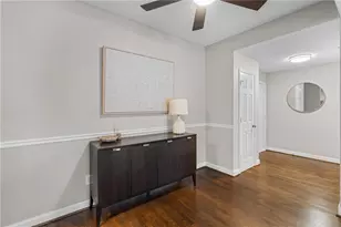 1074 Peachtree Walk NE, Atlanta, GA 30309 - Photo 11