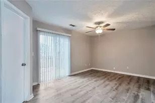 5918 Crescent Ridge Ct, Lithonia, GA 30058 - Photo 13