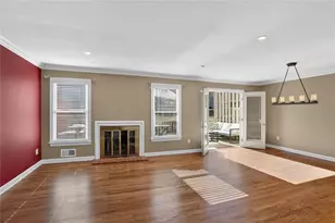 1352 Sheffield Glen Way NE, Atlanta, GA 30329 - Photo 9