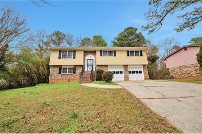 4670 Wendover Drive, Stone Mountain, GA 30083 - Photo 1
